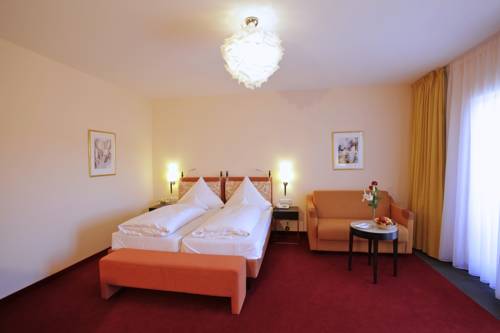 Imagen de la habitación del Hotel Parkhotel Flora. Foto 10