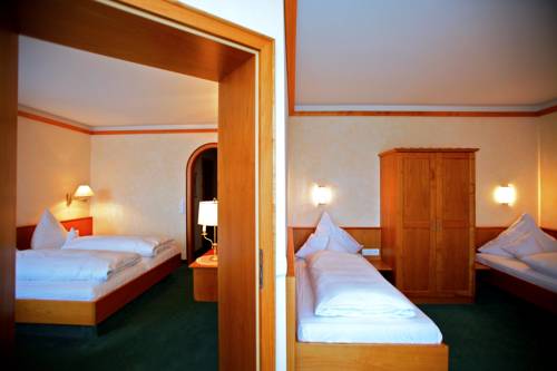 Imagen de la habitación del Hotel Parkhotel Flora. Foto 15