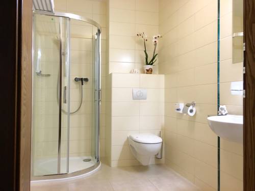 Imagen de la habitación del Hotel Parkhotel Forest. Foto 3