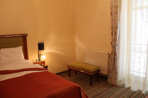 Imagen de la habitación del Hotel Parkhotel Forest. Foto 11