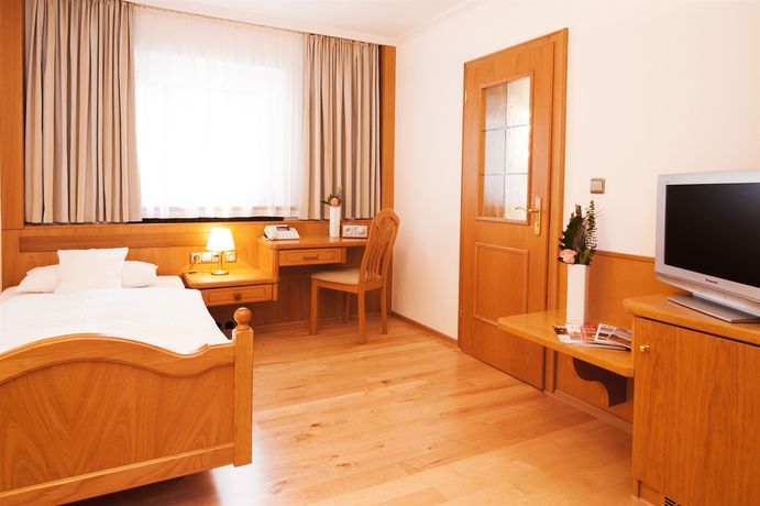 Imagen de la habitación del Hotel Parkhotel Frank. Foto 5