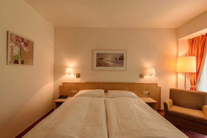 Imagen de la habitación del Hotel Parkhotel Frankfurt Airport. Foto 3