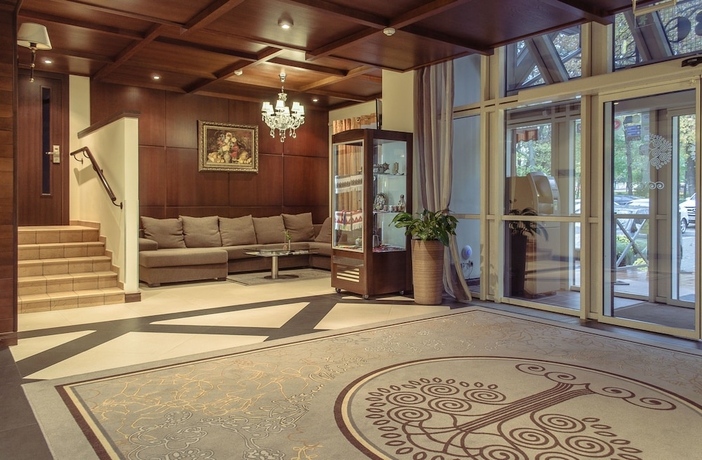 Imagen de los interiores del Hotel Park-hotel Golosievo. Foto 15