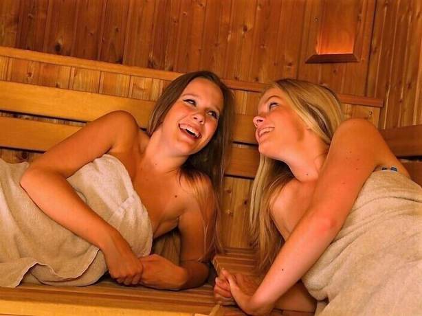 Imagen de la piscina del Hotel Parkhotel Horst. Foto 19