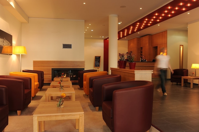 Imagen de los interiores del Hotel Park-hotel H&uuml;bner. Foto 13