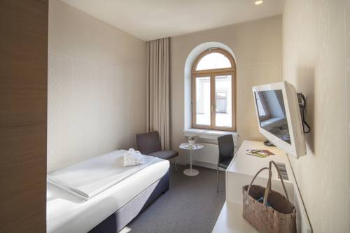 Imagen de la habitación del Hotel Parkhotel Jordanbad. Foto 8