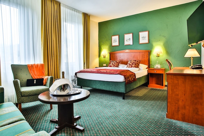 Imagen de la habitación del Hotel Parkhotel Krone. Foto 6