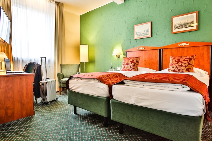 Imagen de la habitación del Hotel Parkhotel Krone. Foto 12