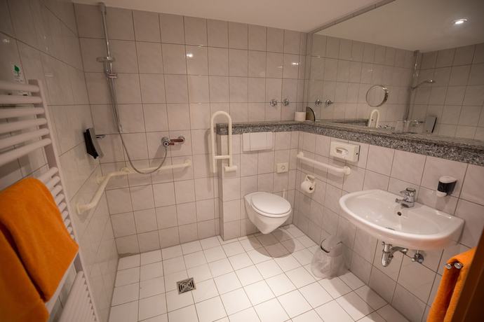 Imagen de la habitación del Hotel Parkhotel Landau. Foto 10