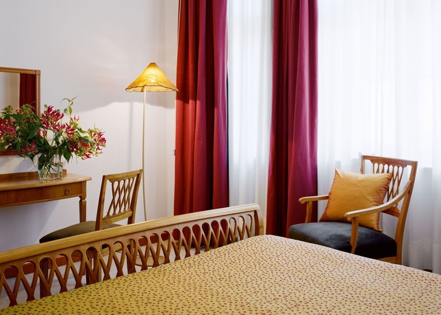 Imagen de la habitación del Hotel Parkhotel Laurin. Foto 7