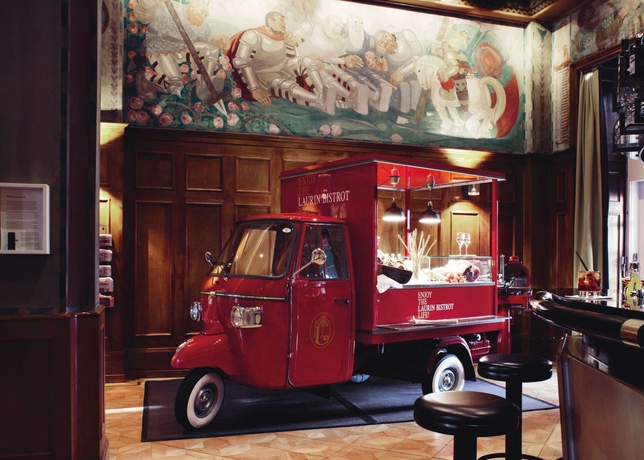 Imagen del bar/restaurante del Hotel Parkhotel Laurin. Foto 3