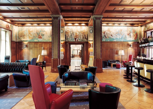 Imagen de los interiores del Hotel Parkhotel Laurin. Foto 16