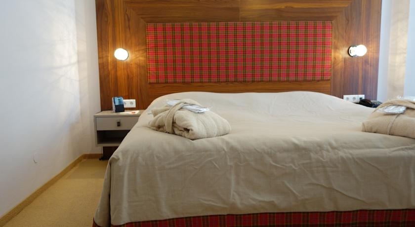 Imagen de la habitación del Hotel Parkhotel Luisenbad. Foto 7