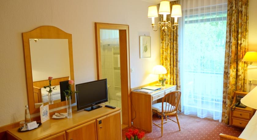 Imagen de la habitación del Hotel Parkhotel Luisenbad. Foto 9