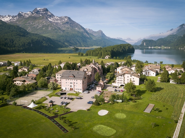 Imagen de los exteriores del Hotel Parkhotel Margna. Foto 14