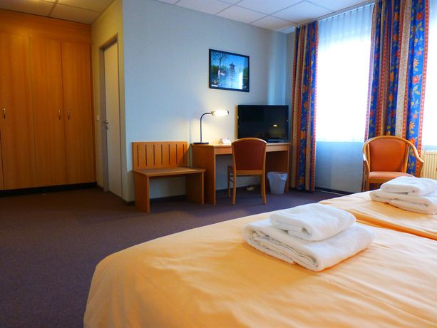Imagen de los exteriores del Hotel Parkhotel Marzahn. Foto 8