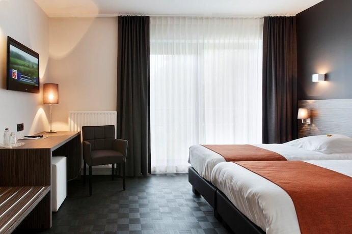 Imagen de la habitación del Hotel Parkhotel Montreal. Foto 5