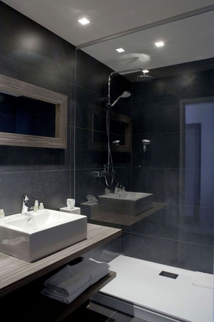 Imagen de la habitación del Hotel Parkhotel Montreal. Foto 10