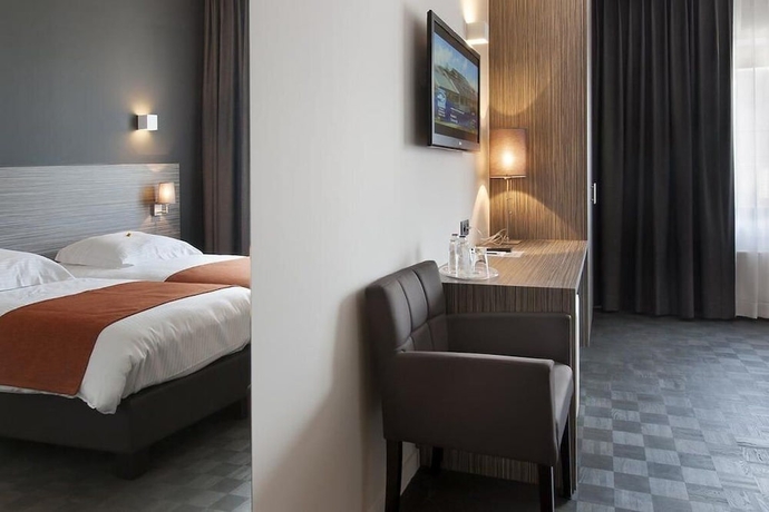 Imagen de la habitación del Hotel Parkhotel Montreal. Foto 12