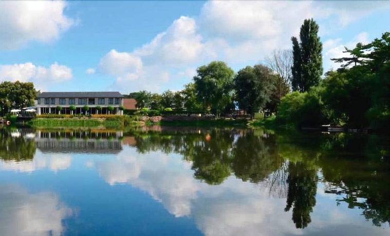 Imagen de los exteriores del Hotel Parkhotel Montreal. Foto 13