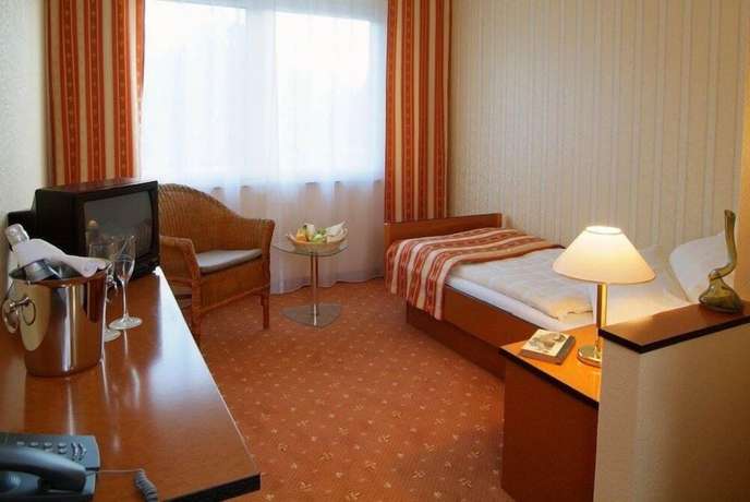 Imagen de la habitación del Hotel Parkhotel Nieheim. Foto 6