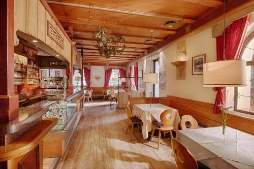 Imagen del bar/restaurante del Hotel Parkhotel Schachen. Foto 5