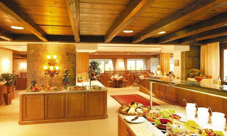 Imagen del bar/restaurante del Hotel Parkhotel, Seefeld in Tirol. Foto 3