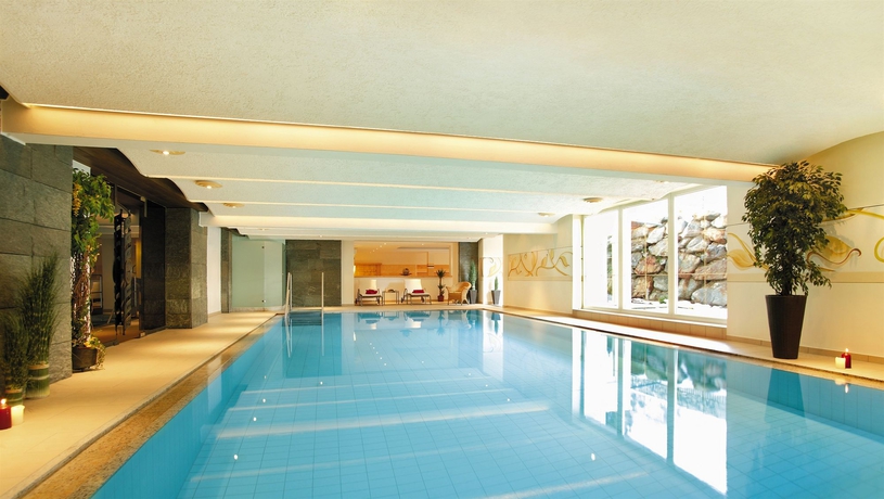 Imagen de la piscina del Hotel Parkhotel, Seefeld in Tirol. Foto 16