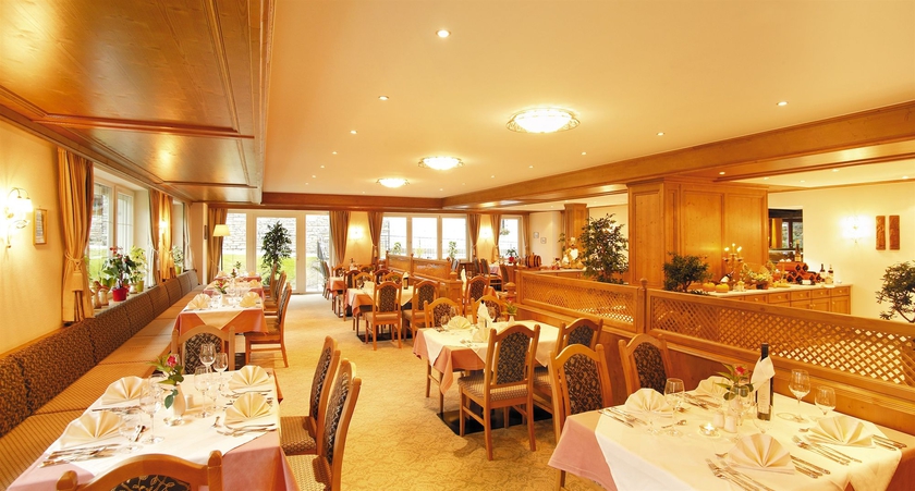 Imagen del bar/restaurante del Hotel Parkhotel, Seefeld in Tirol. Foto 4