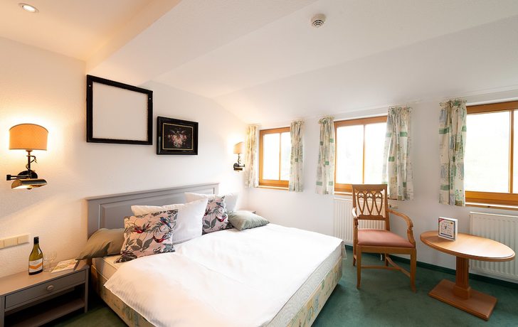 Imagen de la habitación del Hotel Parkhotel Steiger Hohnstein. Foto 14