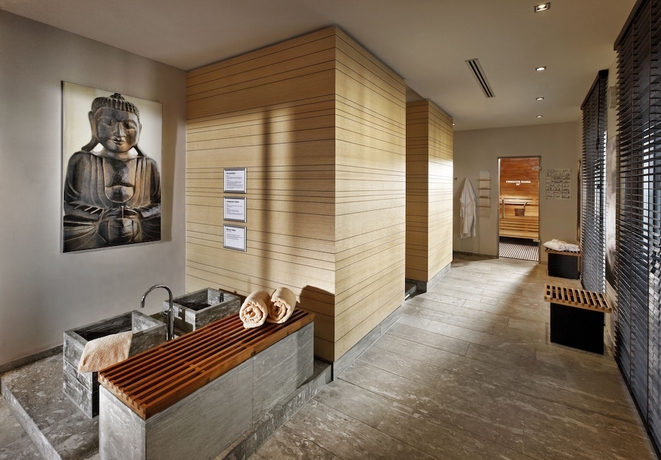 Imagen de la piscina del Hotel Parkhotel Stuttgart Messe - Airport. Foto 19