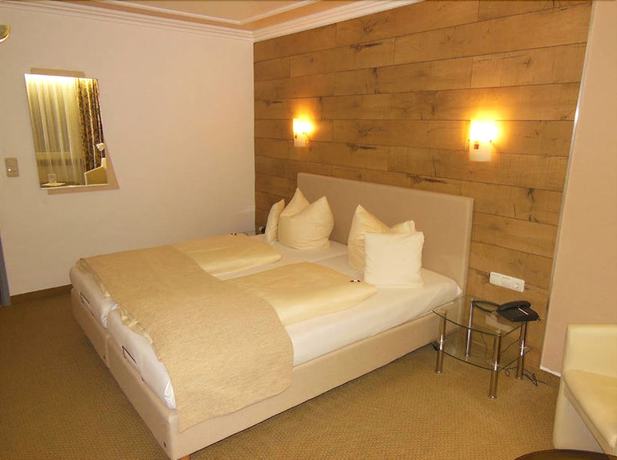Imagen de la habitación del Hotel Parkhotel Tannenhof. Foto 10