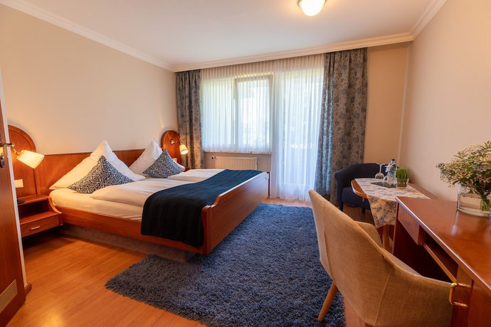 Imagen de la habitación del Hotel Parkhotel, Unterurbach. Foto 6