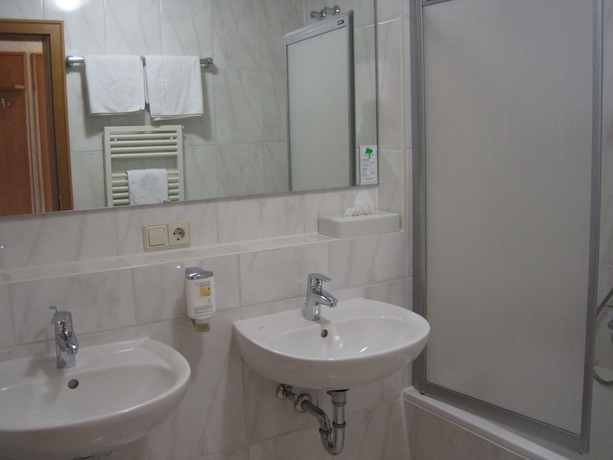 Imagen de la habitación del Hotel Parkhotel Waldeck. Foto 6