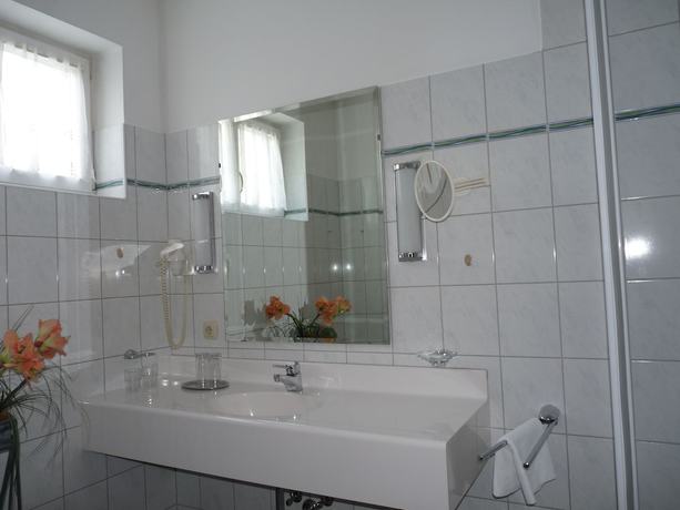 Imagen de la habitación del Hotel Parkhotel Zur Klause. Foto 11