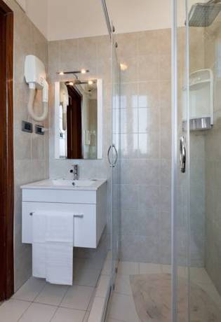 Imagen de la habitación del Hotel Parking Giardino. Foto 15