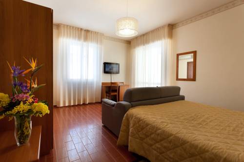 Imagen de la habitación del Hotel Parking Giardino. Foto 16