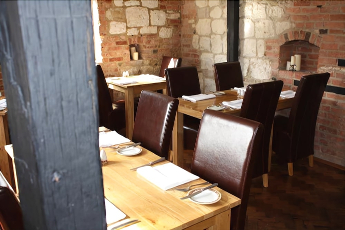 Imagen del bar/restaurante del Hotel Parklands And Bentley's Chop House. Foto 3
