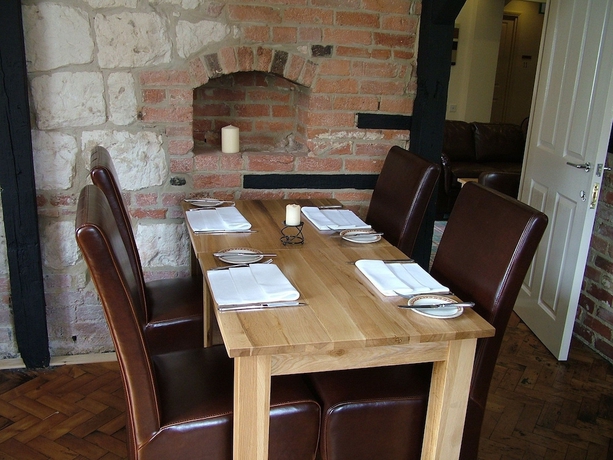 Imagen del bar/restaurante del Hotel Parklands And Bentley's Chop House. Foto 4
