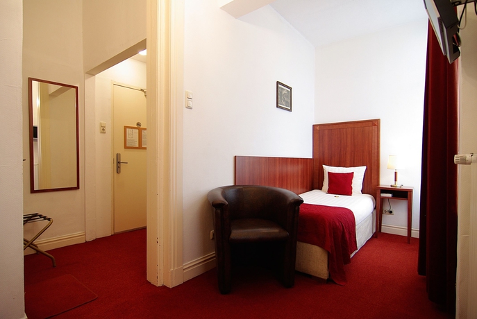 Imagen de la habitación del Hotel Parklane, Ámsterdam. Foto 5