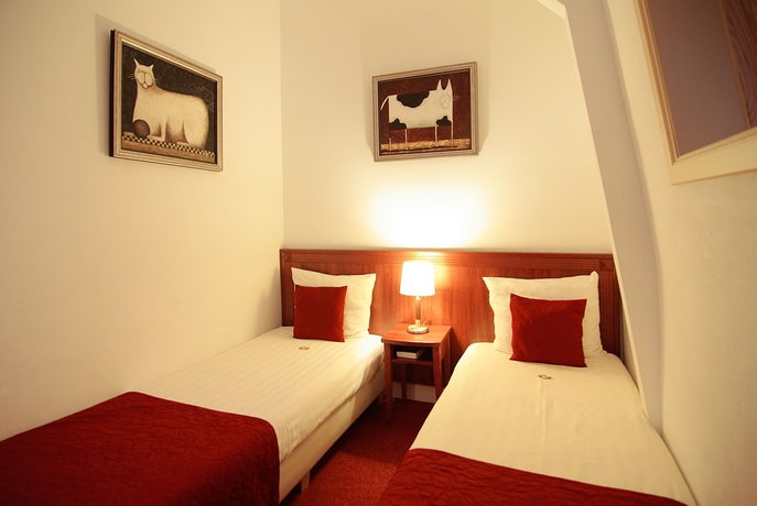 Imagen de la habitación del Hotel Parklane, Ámsterdam. Foto 7