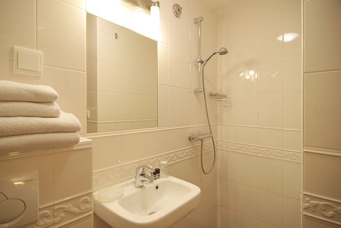 Imagen de la habitación del Hotel Parklane, Ámsterdam. Foto 19