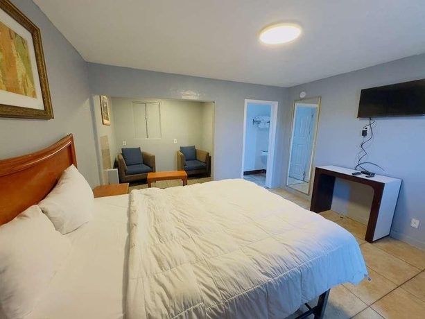 Imagen de la habitación del Hotel Parklane Motel. Foto 6