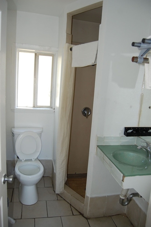 Imagen de la habitación del Hotel Parklane Motel. Foto 13