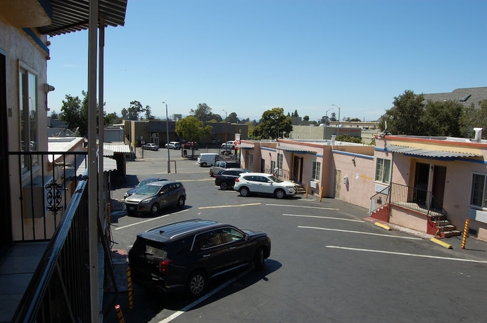 Imagen de los exteriores del Hotel Parklane Motel. Foto 15