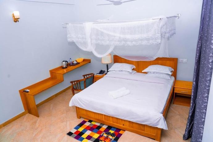 Imagen de la habitación del Hotel Parklane hotel. Foto 19