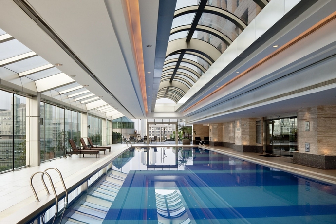 Imagen de la piscina del Hotel Parkline Century Park Shanghai. Foto 15