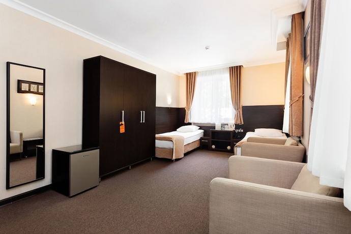 Imagen de la habitación del Hotel Parkoff. Foto 11