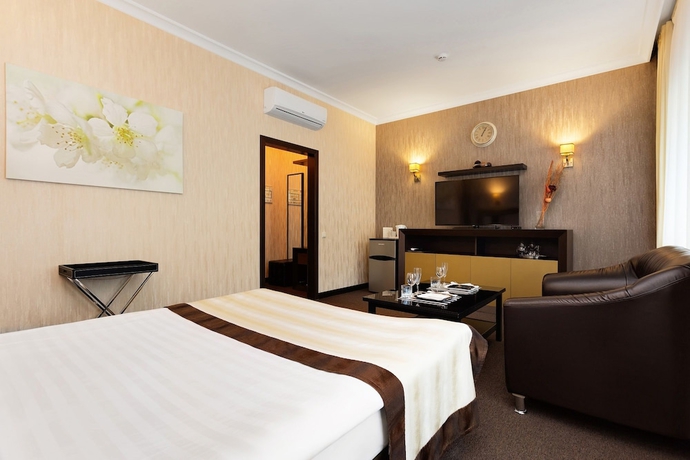Imagen de la habitación del Hotel Parkoff. Foto 16