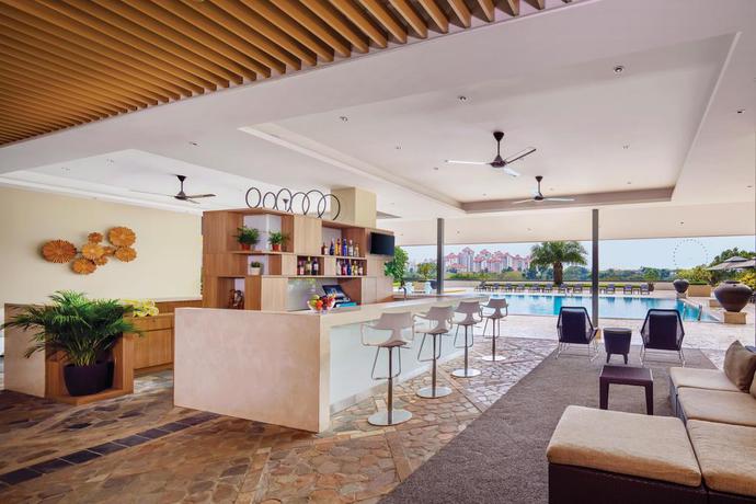 Imagen del bar/restaurante del Hotel Parkroyal On Beach Road, Singapore. Foto 2